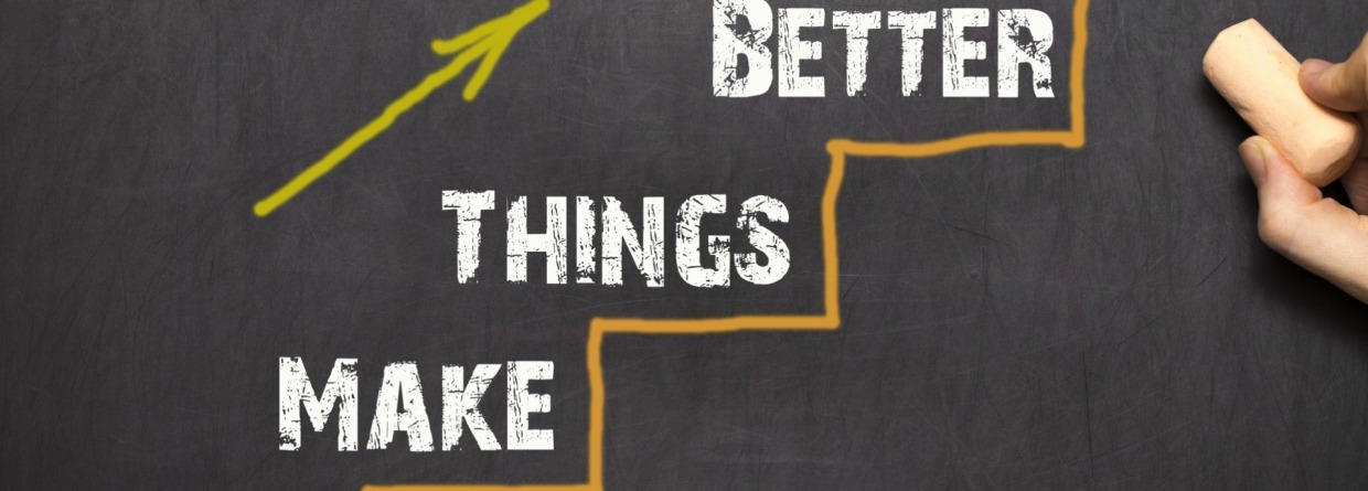 Op schoolbord staat geschreven Make Things Better